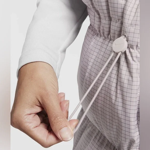 NIKE WOMENS SPORTSWEAR WINDPUFFER TERMA FIT LOOSE LONGER PUFFER VEST Medium - Picture 7 of 12